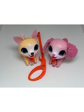 Furreal Poopsalot Pink Plastic Pup and Chihuahua Walkalots Lil’ Wags with Leash